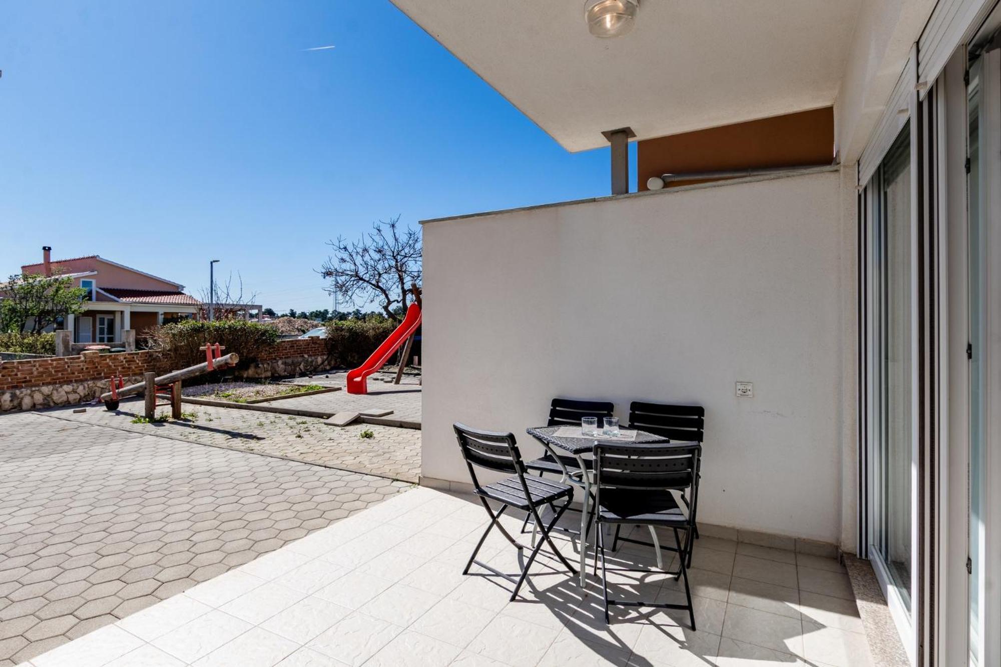 Apartment Village Nin Exterior photo